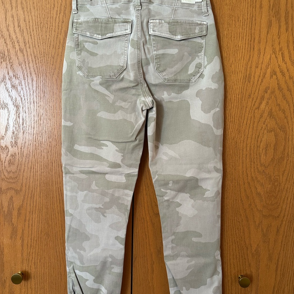 PAIGE Light Gray-Green Camo Cropped Mayslie Joggers - Picture 5 of 7